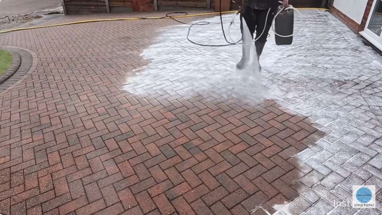 AQ